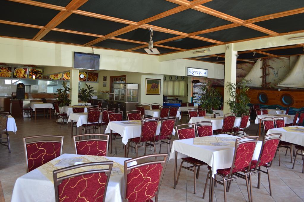 Hotel Kangaroo Будва Екстер'єр фото