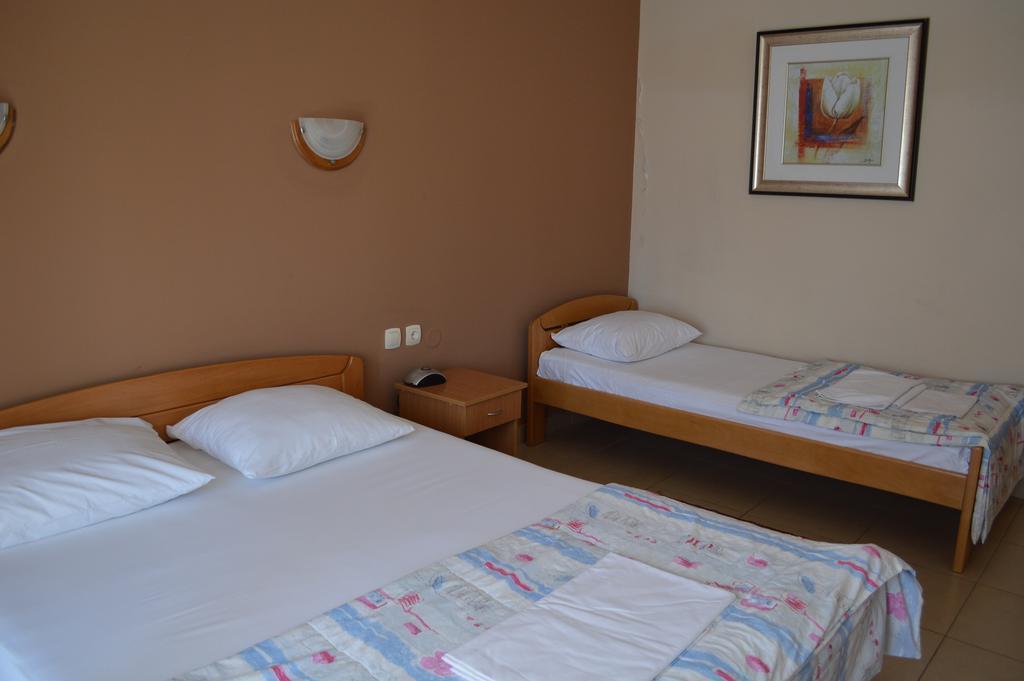 Hotel Kangaroo Будва Екстер'єр фото