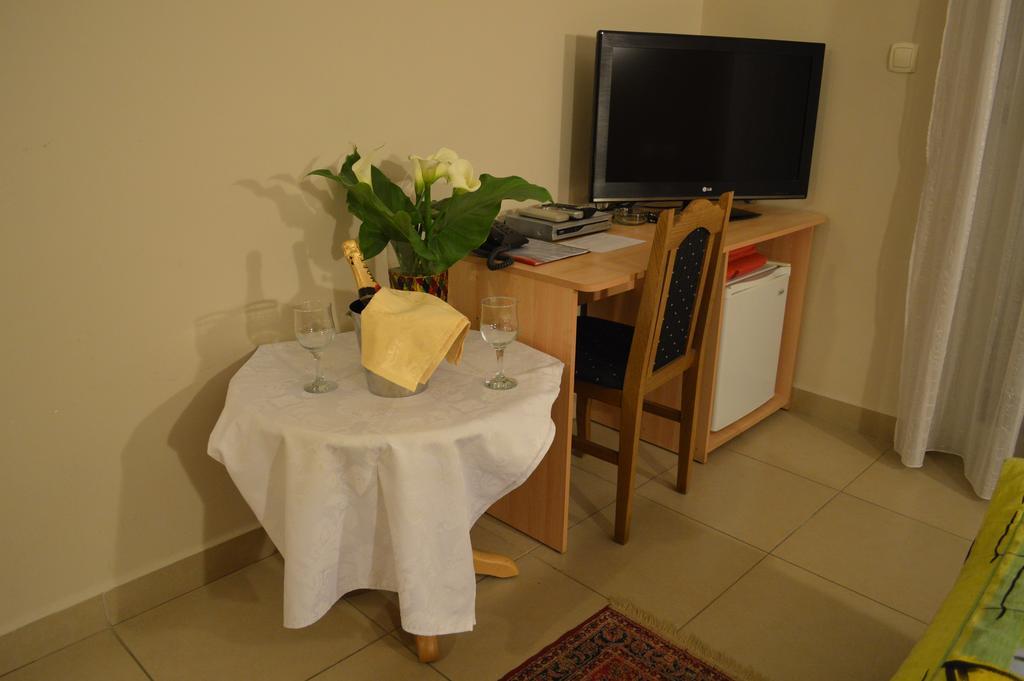 Hotel Kangaroo Будва Екстер'єр фото