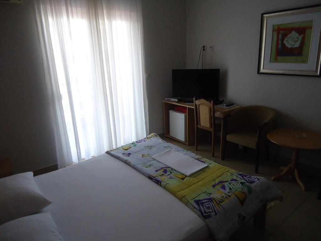 Hotel Kangaroo Будва Екстер'єр фото