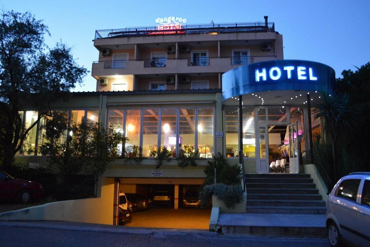 Hotel Kangaroo Будва Екстер'єр фото